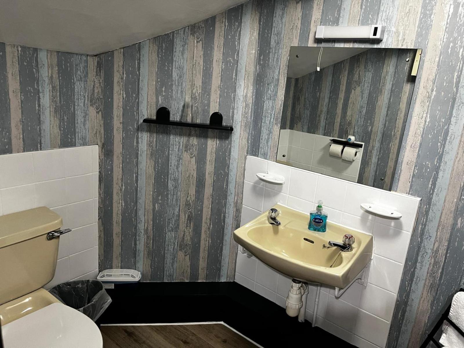 Black Bull Hotel Ріт Екстер'єр фото