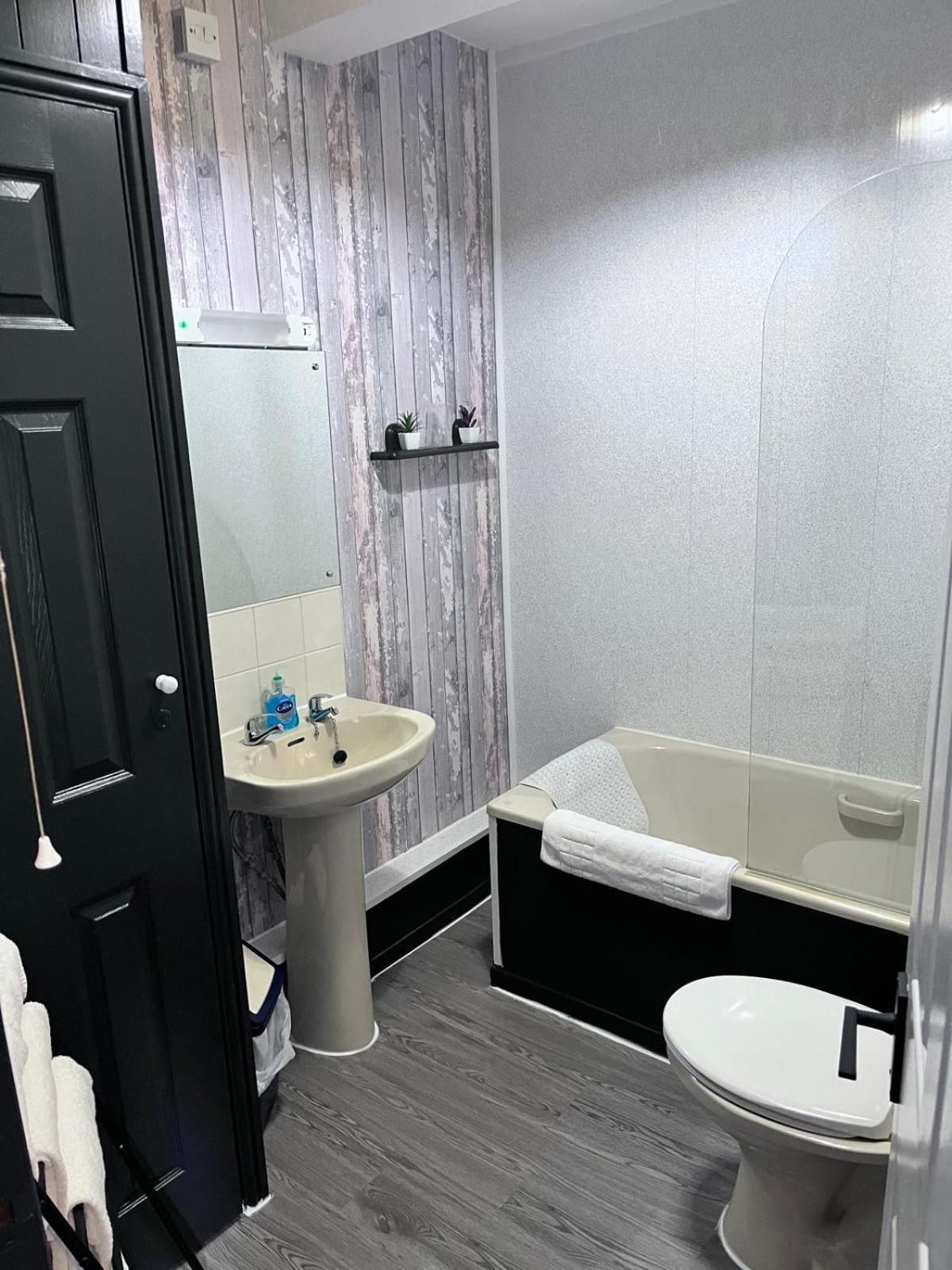 Black Bull Hotel Ріт Екстер'єр фото